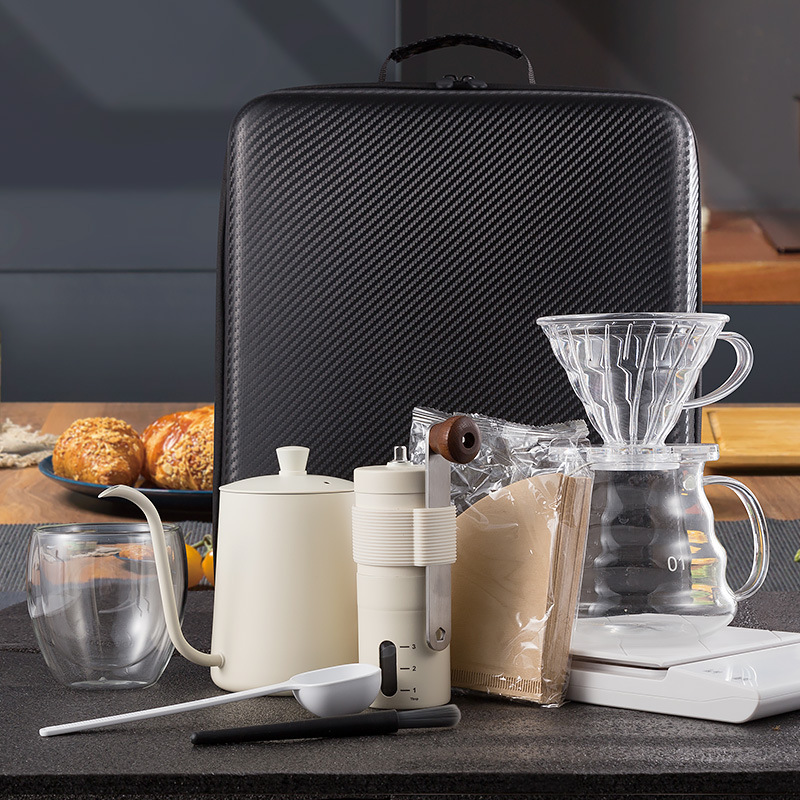 مجموعة أدوات القهوة، مطحنة يدو - مراجعة Coffee Equipment Kit وسعره